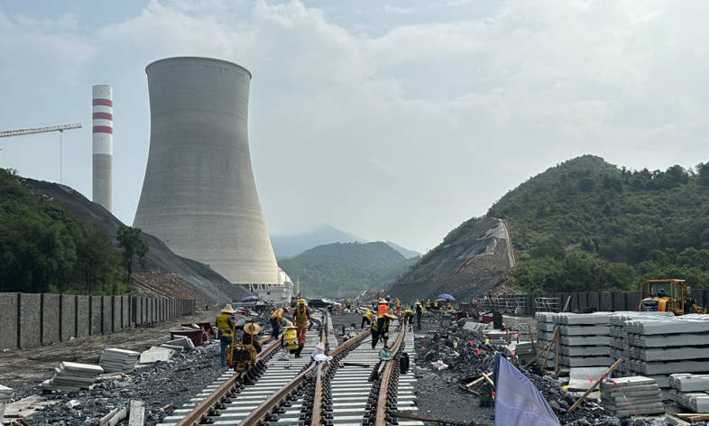 广东公司清远电厂2×1000MW机组新建工程铁路专用线Ⅱ标企业站路基施工项目